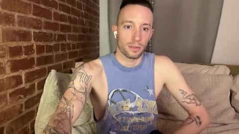 xanderxnyc online show from December 14, 8:10 am