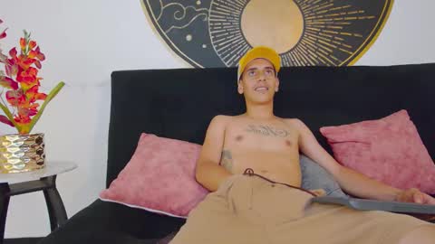 Andres online show from March 12, 10:06 pm