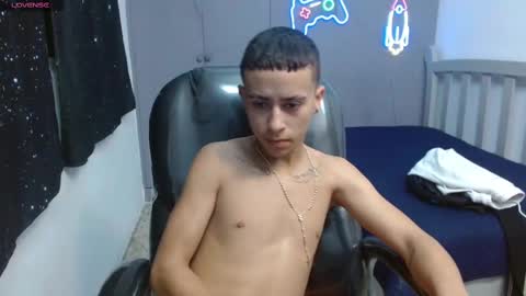 xavii_18_ online show from March 6, 5:33 pm