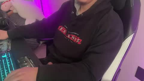 xburst online show from February 9, 9:06 pm