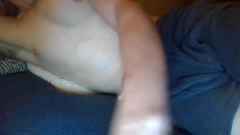 Snapshot of xby232xx chatting on March 11, 2:10 am xby232xx online show from March 11, 2:10 am