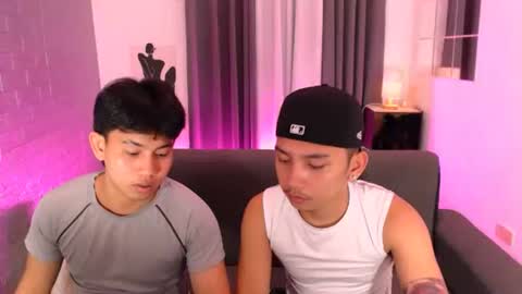 Snapshot of xcigbatecum chatting on October 2, 7:29 pm Charlie online show from October 2, 7:29 pm