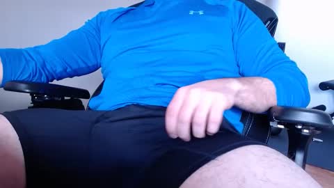 Snapshot of xitaliansausage69x chatting on February 17, 6:15 pm Italian Sausage online show from February 17, 6:15 pm