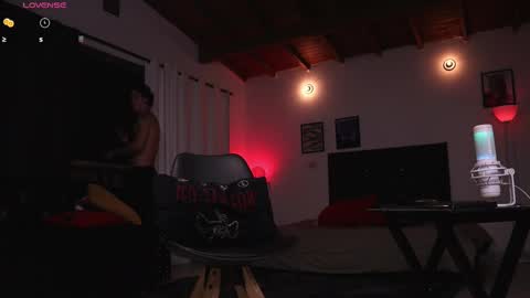 Snapshot of xomega_02 chatting on September 24, 12:43 am online show from September 24, 12:43 am