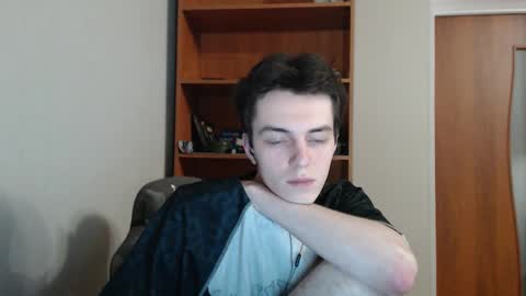 traqqq online show from October 9, 9:52 pm