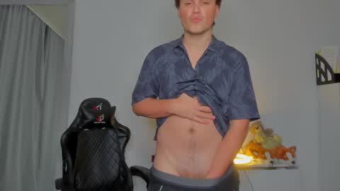 Snapshot of xx_raul_xx_ chatting on September 24, 4:27 pm raul online show from September 24, 4:27 pm