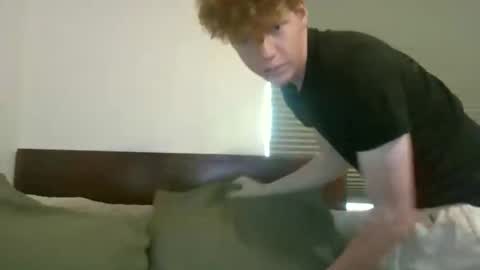 Snapshot of xxginger_ chatting on September 17, 12:11 am XxGinger online show from September 17, 12:11 am