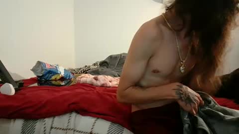 Snapshot of xxjasoneecxx chatting on January 1, 2:20 pm XxJasoneecxX online show from January 1, 2:20 pm
