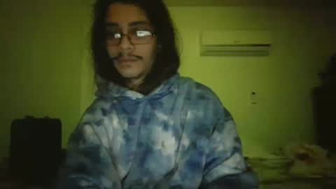 Snapshot of xxjasoneecxx chatting on January 23, 7:11 am XxJasoneecxX online show from January 23, 7:11 am