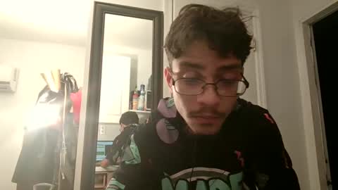 Snapshot of xxjasoneecxx chatting on March 6, 3:02 am XxJasoneecxX online show from March 6, 3:02 am