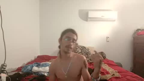 Snapshot of xxjasoneecxx chatting on December 29, 2:27 am XxJasoneecxX online show from December 29, 2:27 am