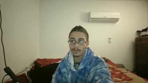 Snapshot of xxjasoneecxx chatting on January 13, 2:39 am XxJasoneecxX online show from January 13, 2:39 am