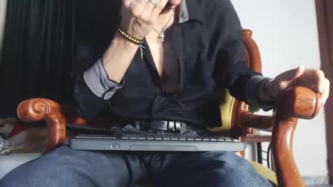 Kev online show from December 14, 2:53 pm