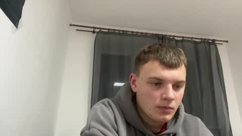 Leo online show from February 11, 8:47 pm