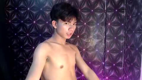 yami_sukehiroxxx online show from October 17, 8:40 am