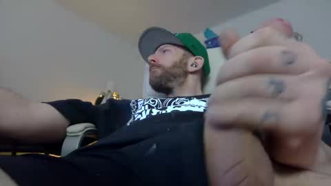 yannbrabant293410 online show from March 8, 12:09 am