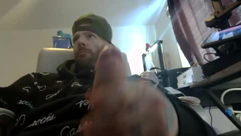 yannbrabant293410 online show from February 2, 4:00 pm