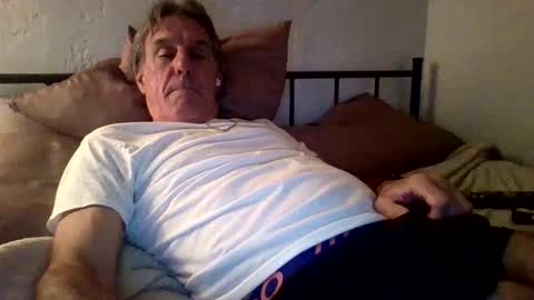 yeah_baby6988 online show from November 3, 4:27 am