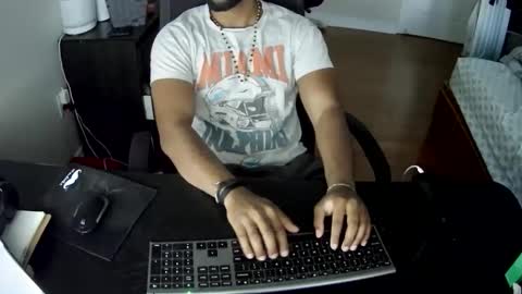 yeasureokay01 online show from June 4, 1:00 am
