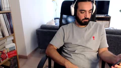 yeeaahoo online show from October 14, 8:43 am