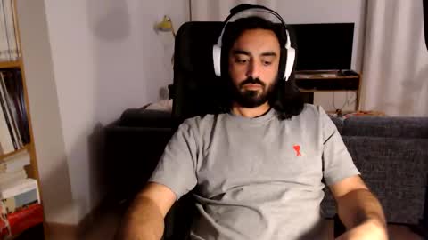 yeeaahoo online show from October 15, 6:15 pm