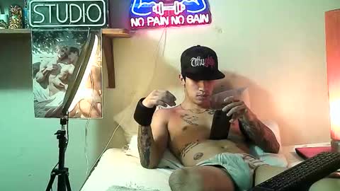 yeisoncastellanos1999 online show from February 7, 10:26 pm