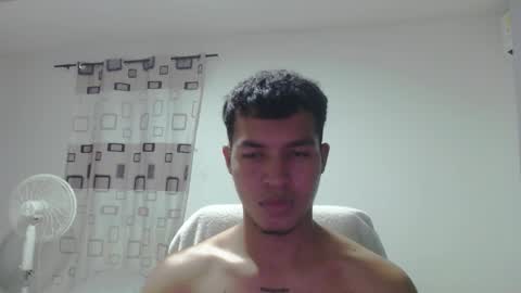 Snapshot of yessic_ chatting on October 14, 5:14 am Ander online show from October 14, 5:14 am