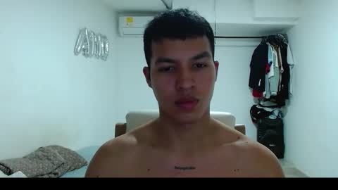 Snapshot of yessic_ chatting on January 20, 4:32 am Ander online show from January 20, 4:32 am