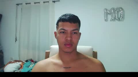 Snapshot of yessic_ chatting on February 3, 7:40 am Ander online show from February 3, 7:40 am