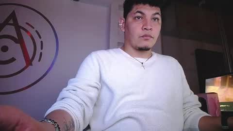  YHAN ALVAREZ25  online show from April 30, 8:54 am