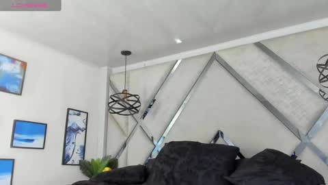 Yiyo online show from February 12, 4:23 am