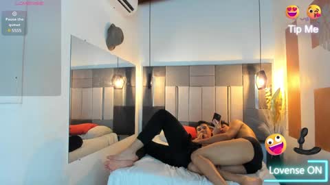 Snapshot of yizus_bonz chatting on January 10, 6:09 am yizus_bonz online show from January 10, 6:09 am