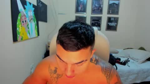 Snapshot of yker18 chatting on January 22, 6:10 pm yker online show from January 22, 6:10 pm