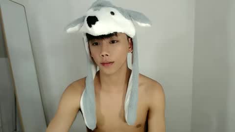 ynotyu online show from February 23, 5:03 pm