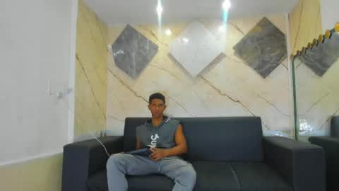 Yoel online show from June 3, 6:35 pm