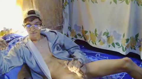 yone_16 online show from October 28, 6:32 pm