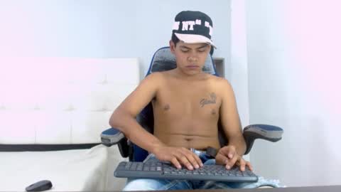 Yordi online show from October 24, 7:48 pm