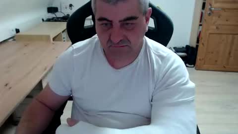 yoschi1976 online show from November 29, 10:23 pm