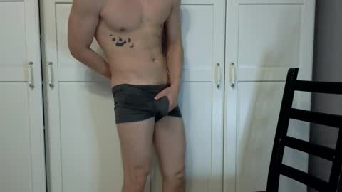Snapshot of you_dream_ chatting on September 18, 9:50 pm you_dream_ online show from September 18, 9:50 pm