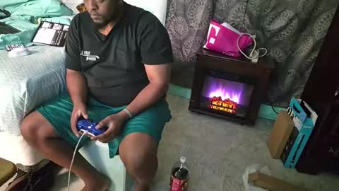 Snapshot of younblaccman6969 chatting on October 20, 11:30 pm younblaccman6969 online show from October 20, 11:30 pm
