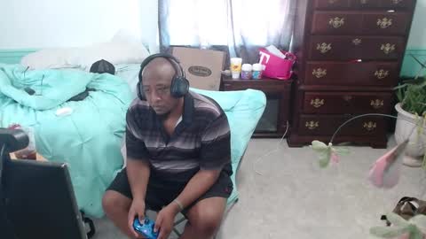 Snapshot of younblaccman6969 chatting on September 25, 6:29 pm younblaccman6969 online show from September 25, 6:29 pm