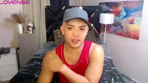 yourasian_bradley online show from October 22, 2:54 pm