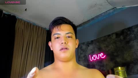 yourasian_bradley online show from February 3, 6:22 am