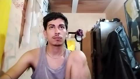 Snapshot of yourgodzeus chatting on January 8, 12:15 pm yourgodzeus online show from January 8, 12:15 pm