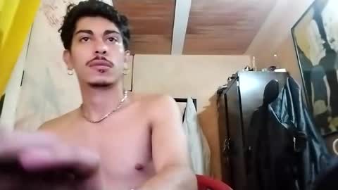 Snapshot of yourgodzeus chatting on February 17, 10:25 pm yourgodzeus online show from February 17, 10:25 pm
