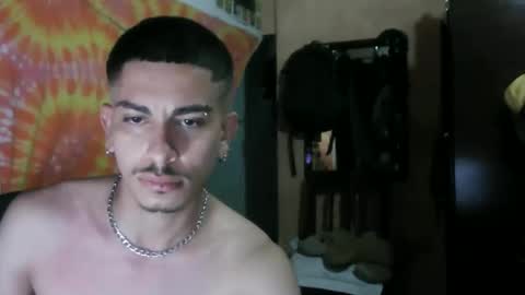 Snapshot of yourgodzeus chatting on September 25, 10:03 am yourgodzeus online show from September 25, 10:03 am