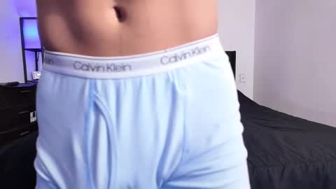 yourguuy21 online show from February 15, 7:51 am