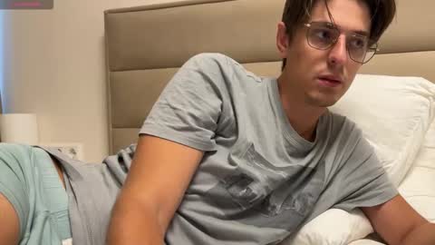 Chris online show from October 26, 8:16 am