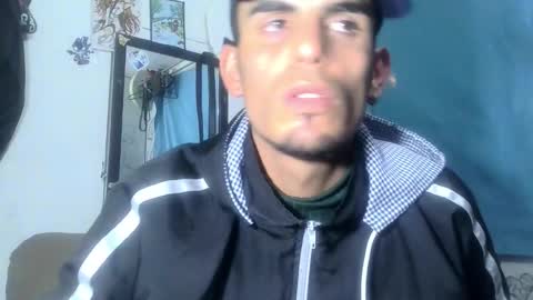 Snapshot of yourskinnybooy chatting on September 19, 12:13 am sander online show from September 19, 12:13 am