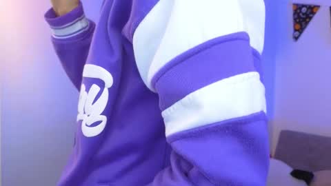 yulian_vasquez online show from October 13, 12:33 pm